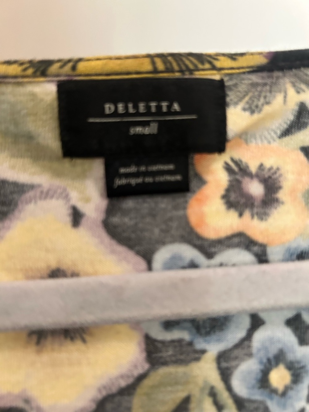 Deletta Black Short Sleeve Top with Yellow and Purple Floral Yoke - Picture 3 of 3